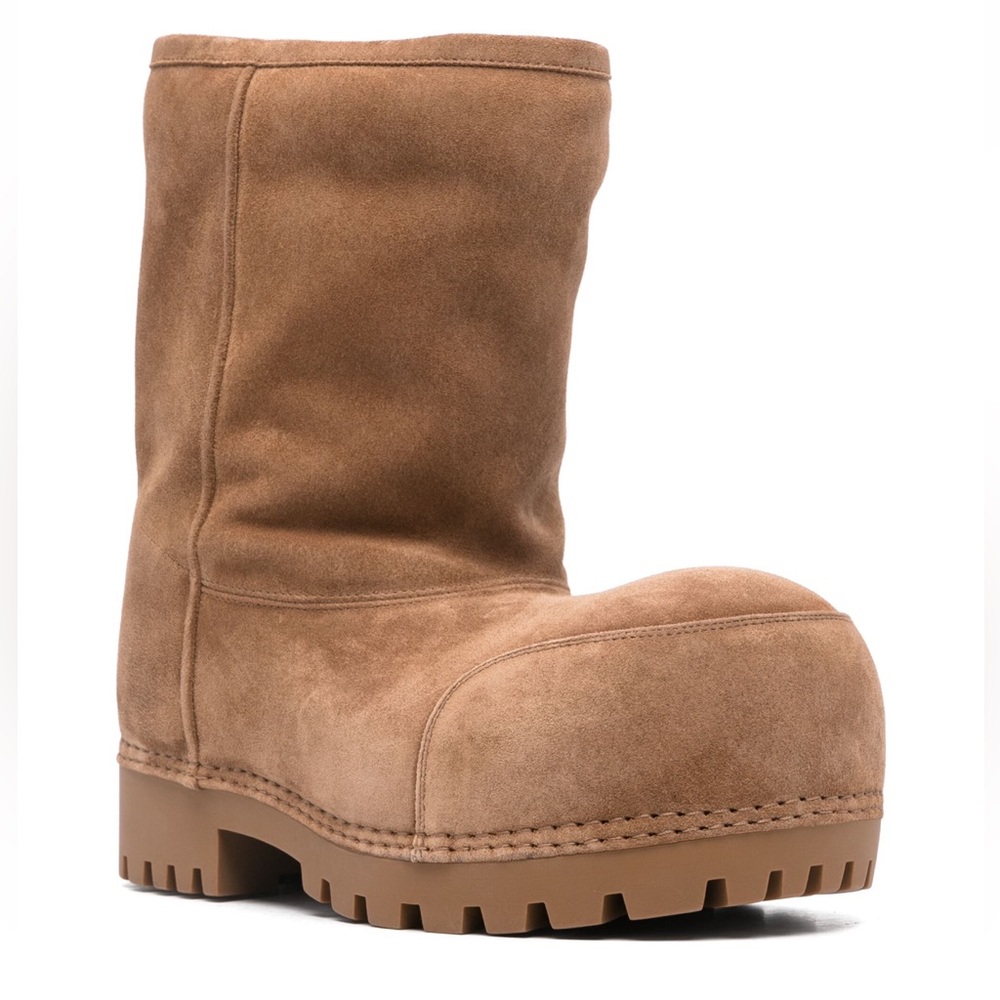 Balenciaga Alaska Fur Low Boot 🐻